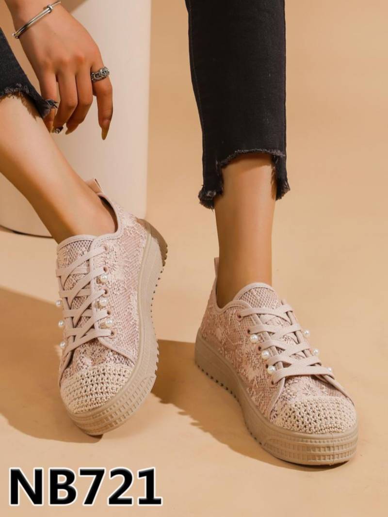 Trampki/Tenisówki Roz 36-41 / 12 par